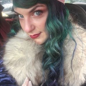 Meet your Posher, Jen